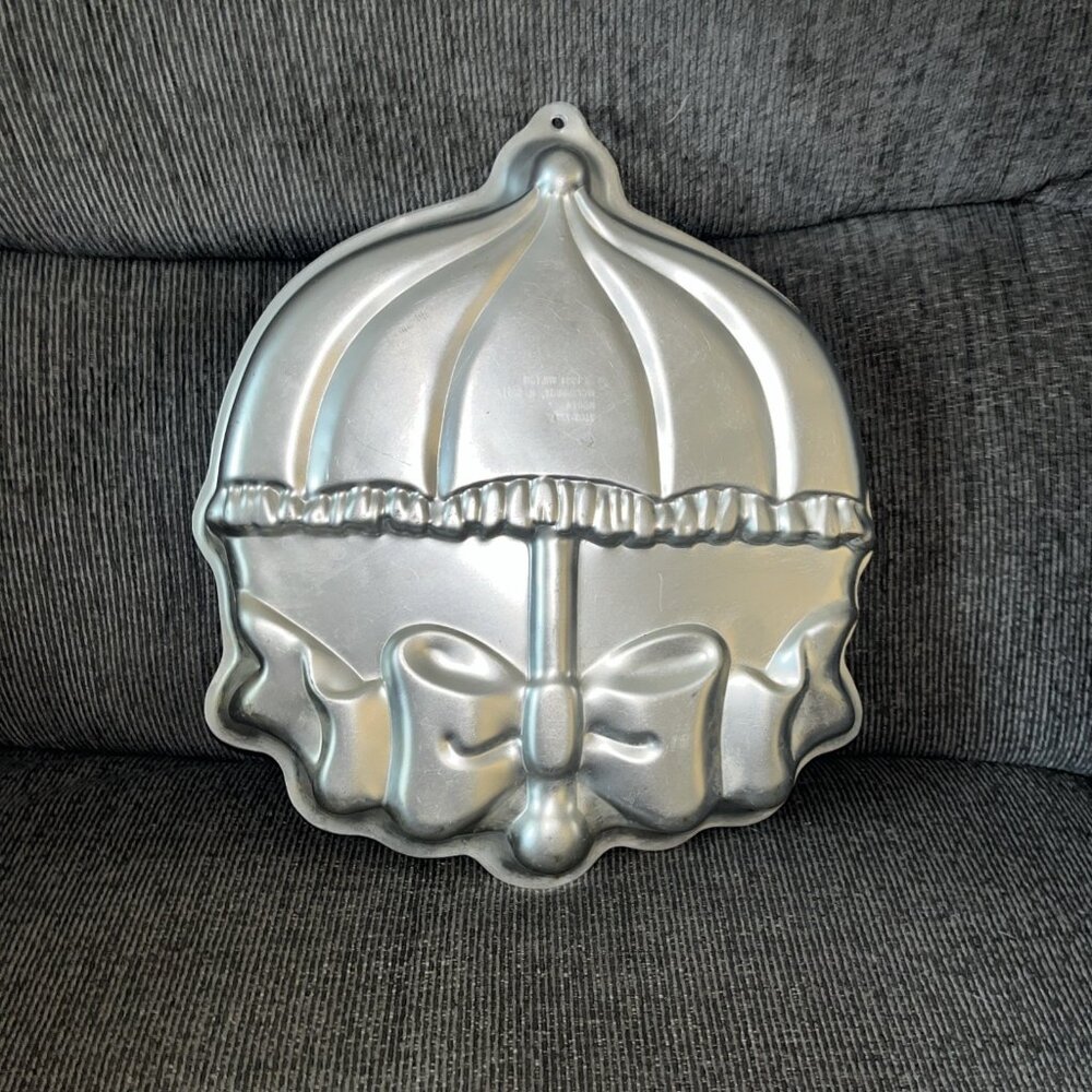 Vtg Wilton Baby Shower Umbrella Cake Pan Mold 2105-2293 1984 Lightly Used Gd Cnd